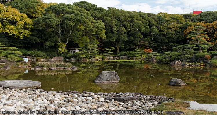 สวนคีทาคุเอ็น สวนเซนกลางเมืองโอซาก้า Keitakuen Garden