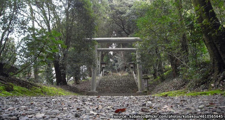 ศาลเจ้าอามาโนะ อิวาโตะ Amano Iwato Shrine