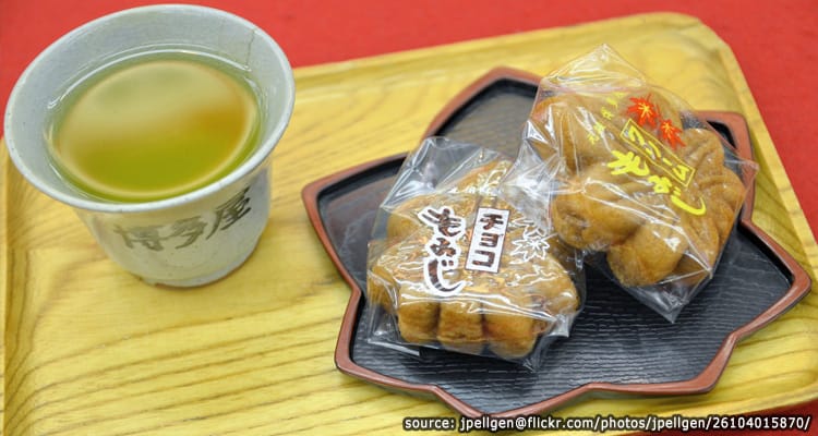ขนมใส่ไส้โมมิจิมันจุ Momijimanju
