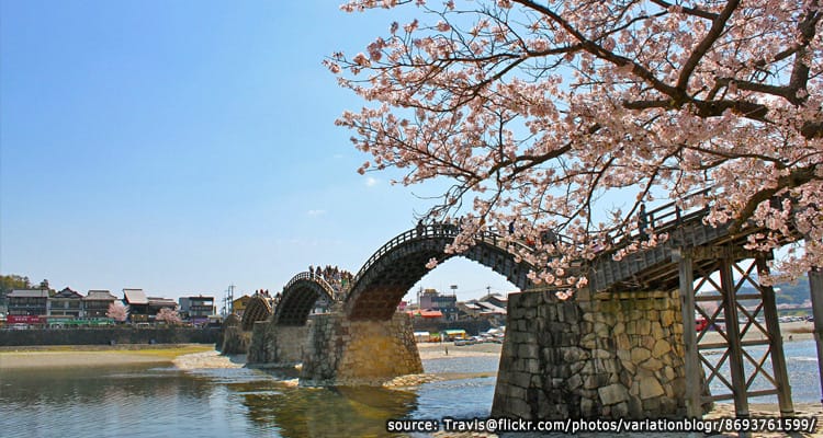สะพานคินไตเคียว Kintai-Kyo Bridge