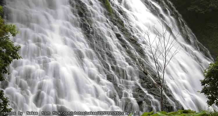 น้ำตกโอชินโคชิน Oshinkoshin Falls