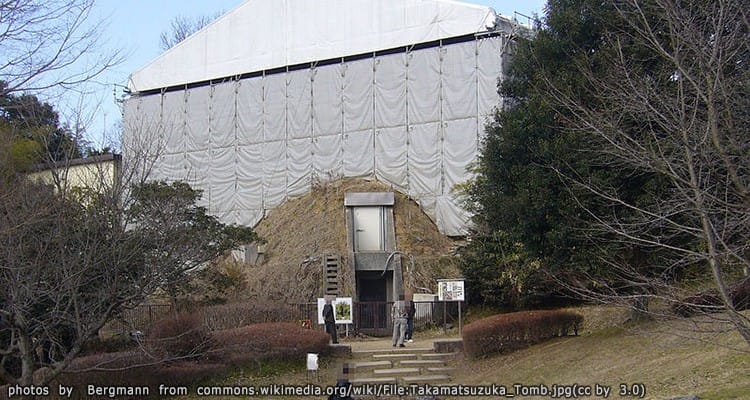 สุสานทาคะมะซึซูคะ Takamatsuzuka Tomb