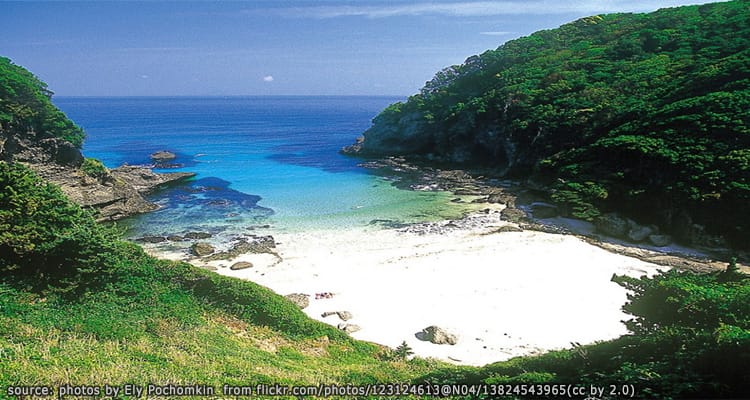 ชายฝั่งทะเลโกอิชิ Goishi Coast