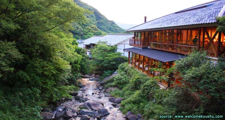 เมืองออนเซน ยูเรชิโนะ URESHINO ONSEN