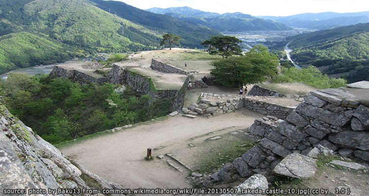 ปราสาทลอยฟ้า ทาเคดะ Takeda Castle