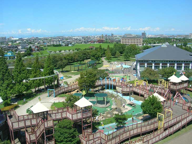 สนามเด็กเล่นสุดอลังการ โทดะงาวะ โคโดโมะแลนด์ (Todagawa Kodomo Land)