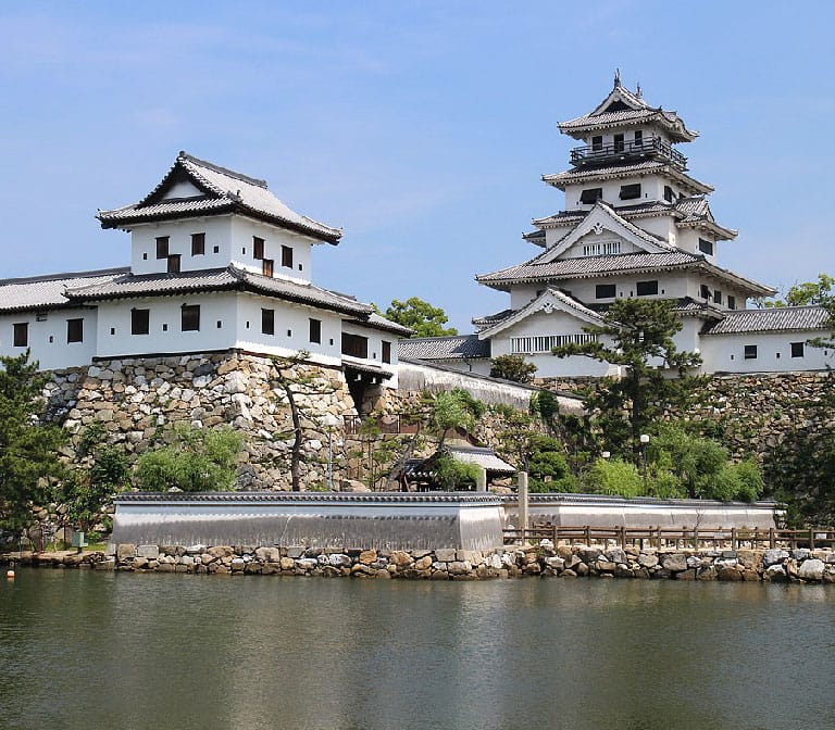 ปราสาทอิมาบาริ Imabari Castle