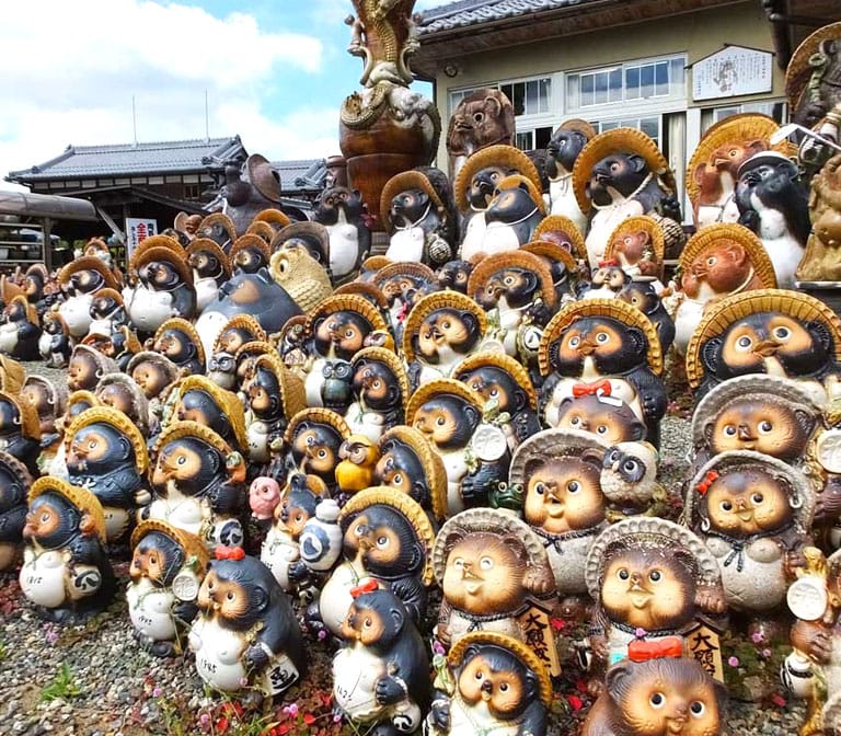 หมู่บ้านเครื่องปั้นดินเผาชิการาคิ (Shigaraki Pottery Town)