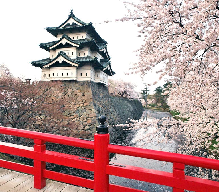 ปราสาทฮิโรซากิ Hirosaki Castle