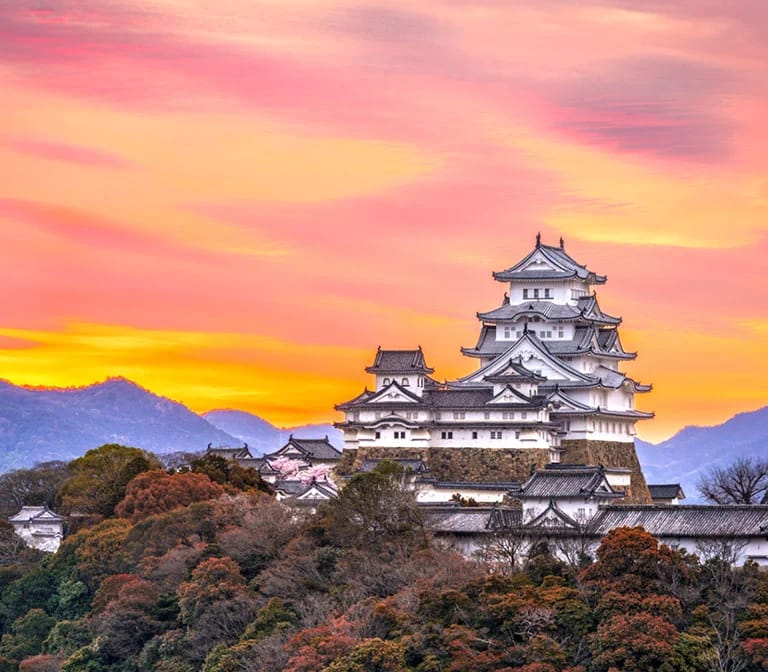 ปราสาทฮิเมจิ – Himeji Castle