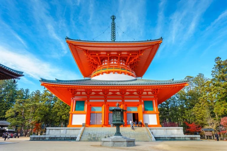 วัดดันโจการัน (Danjo Garan Temple)