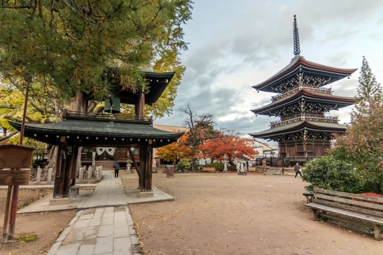 วัดฮิดะโคคุบุนจิ (Hida Kokubunji Temple)