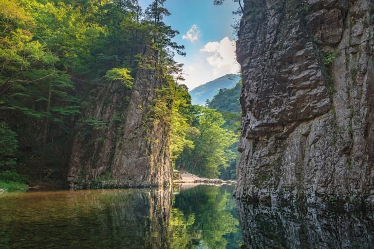 หุบเขาซันดังเคียว (Sandankyo Gorge)