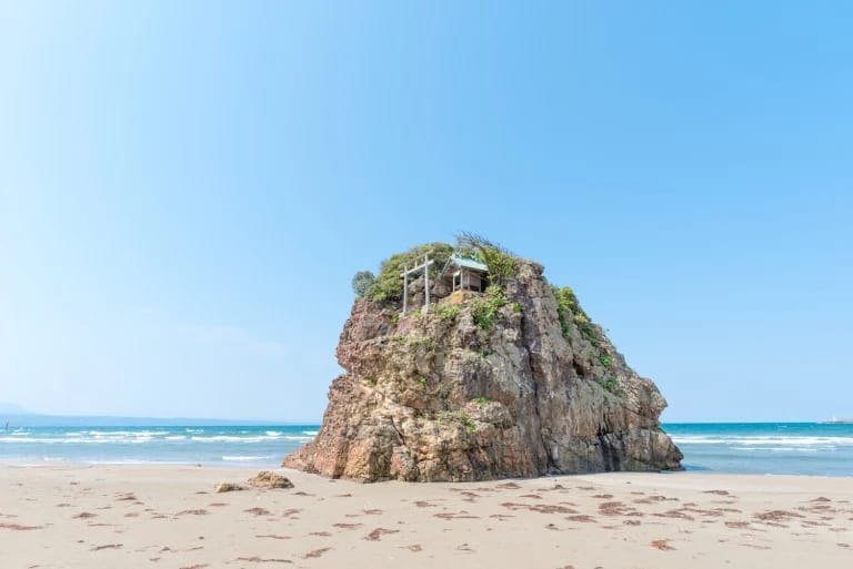 หาดอินะสะ (Inasa Beach)