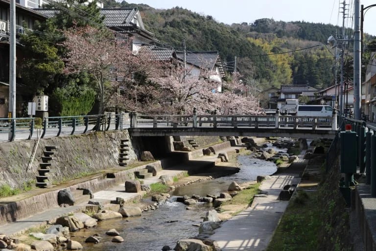 ทามะซึคุริ ออนเซ็น (Tamatsukuri Onsen)