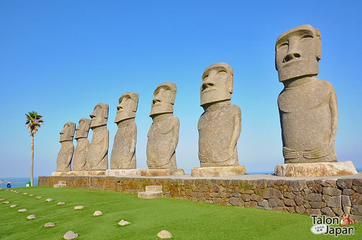 รูปปั้นโมอาย Sun Messe Nichinan