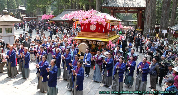 งานเทศกาลยาโยอิที่นิกโก้ Nikko Yayoi Festival