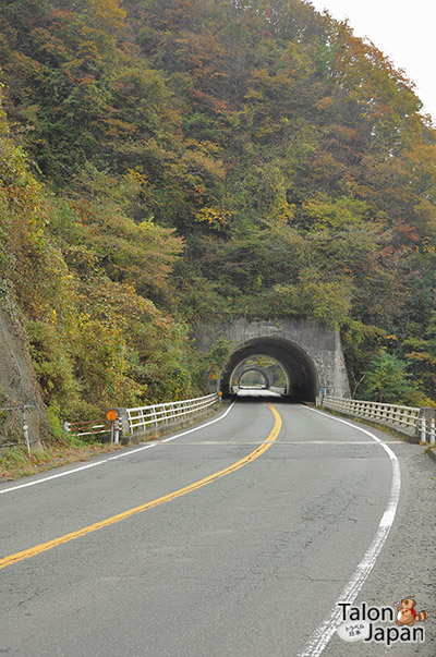 เส้นทางถนนที่ญี่ปุ่นตัดภูเขาเป็นอุโมงค์มากมาย