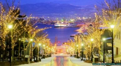 เนินชมวิวฮาจิมันซากะ Hachiman-Zaka Slope